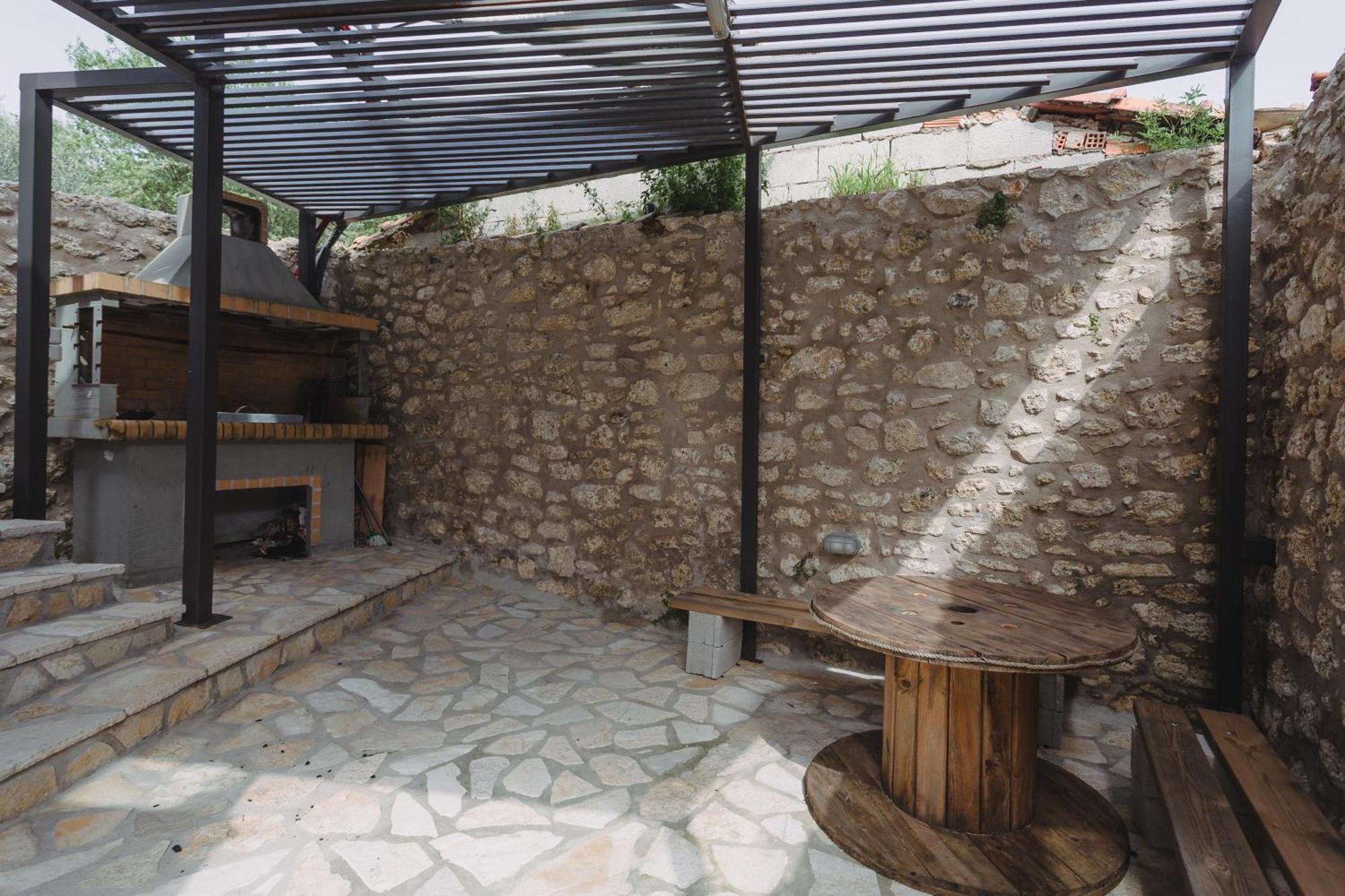 Amelia Luxury Suite Никиана Екстериор снимка